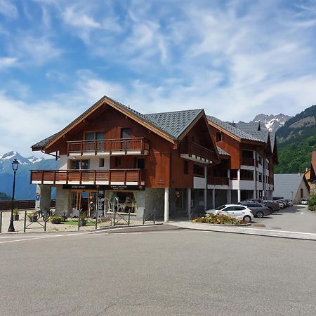 Terresens - Le Saphir Aparthotel Vaujany Exterior photo